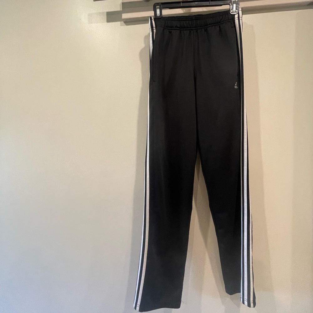 Men’s Adidas sweat pants